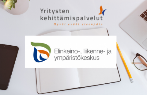 ELY-keskuksen kehittämispalvelut, muistikirja, puhelin ja tietokone.