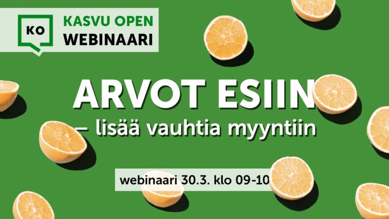 Kuva: Kasvu Open. Appelsiinin puolikkaita vihreällä taustalla.
