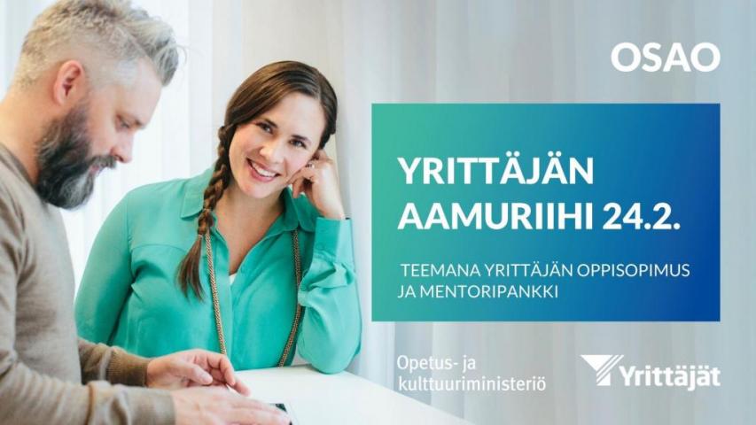 Tapahtumamainos, kaksi henkilöä vaalealla taustalla.