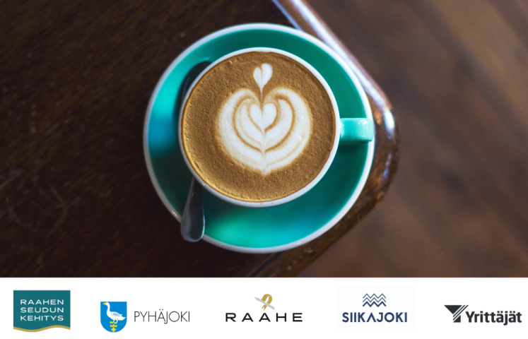 Kahvikuppi ja Raahen seudun logoja.
