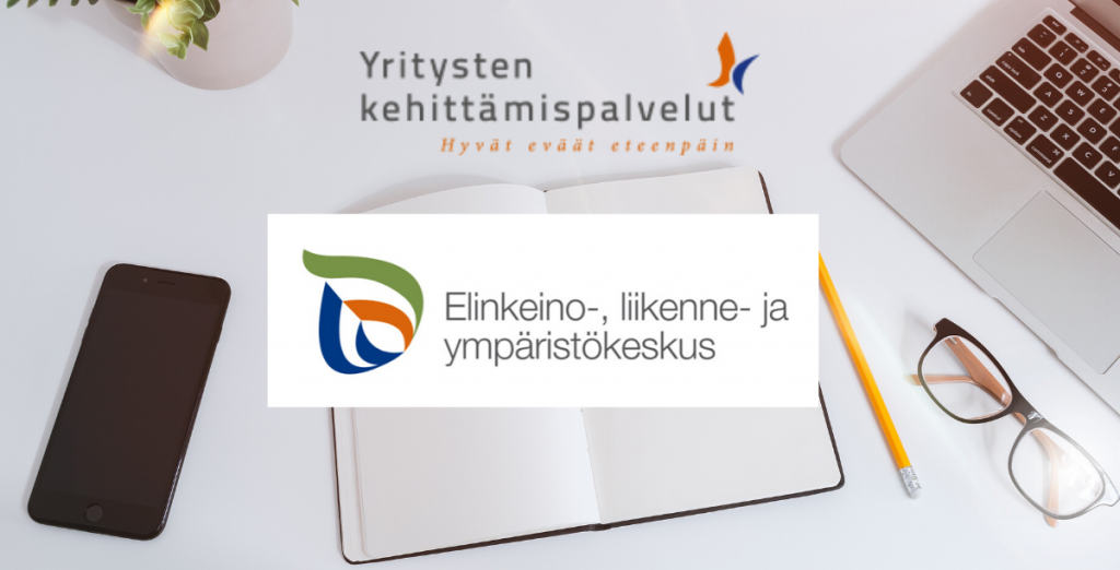 ELY-keskuksen kehittämispalvelut, muistikirja, puhelin ja tietokone.