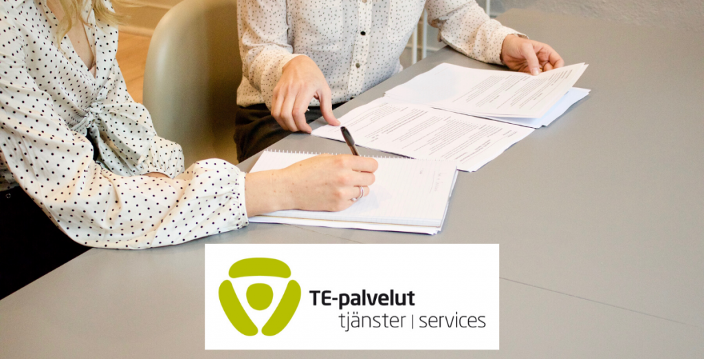 TE-palveluiden logo, kaksi henkilöä papereiden kanssa.